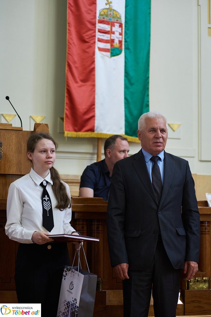 Tehetséggondozásban kiemelkedő pedagógusok és tanítványaik díjazása 2026