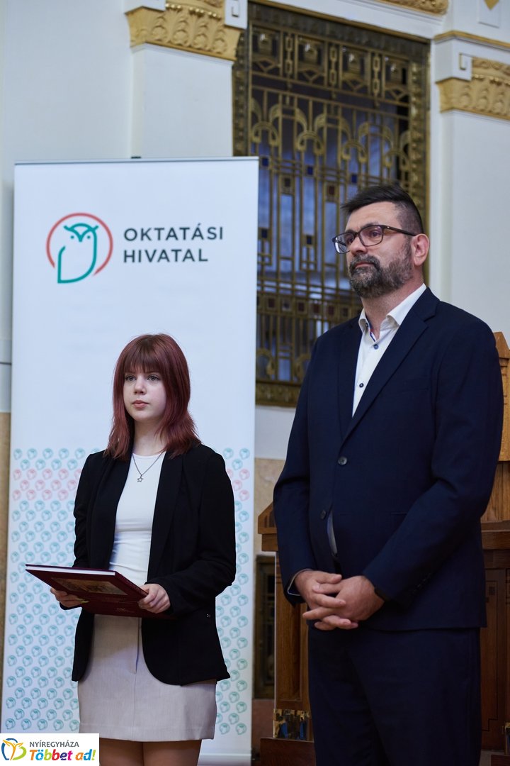 Tehetséggondozásban kiemelkedő pedagógusok és tanítványaik díjazása 2026