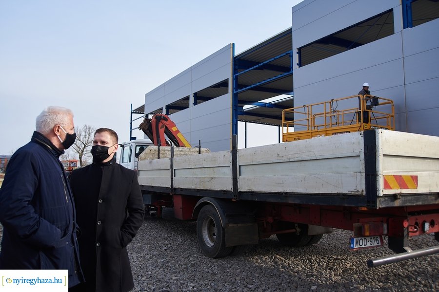 Telephely bővítés - Nyír-Lift