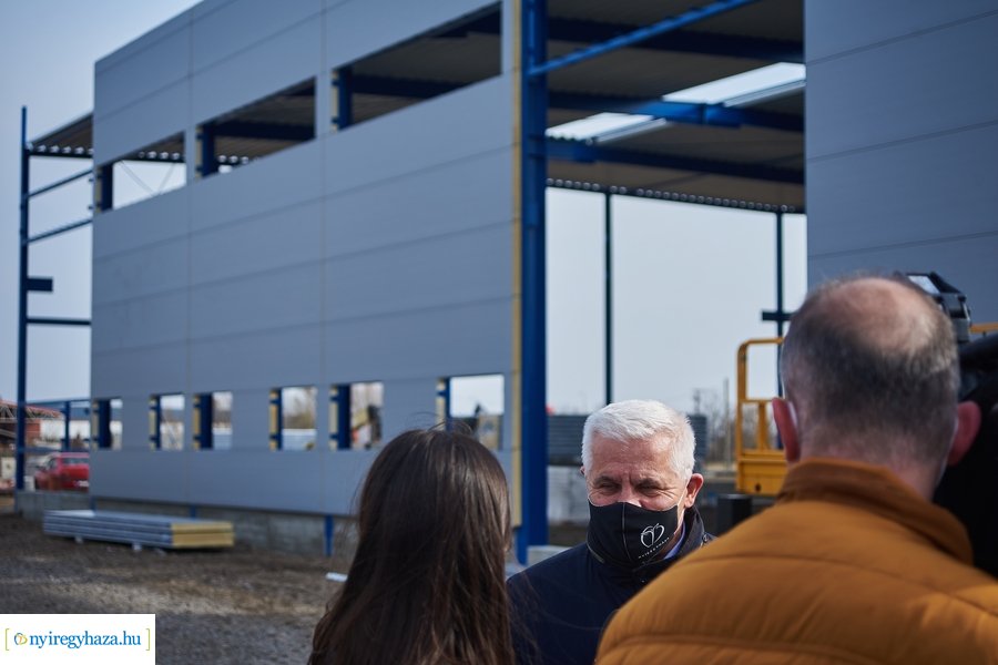 Telephely bővítés - Nyír-Lift