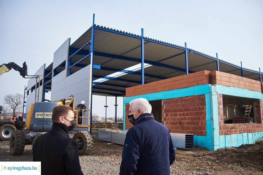 Telephely bővítés - Nyír-Lift