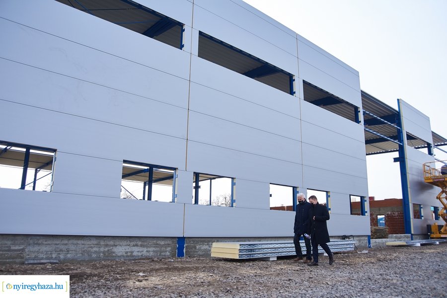 Telephely bővítés - Nyír-Lift