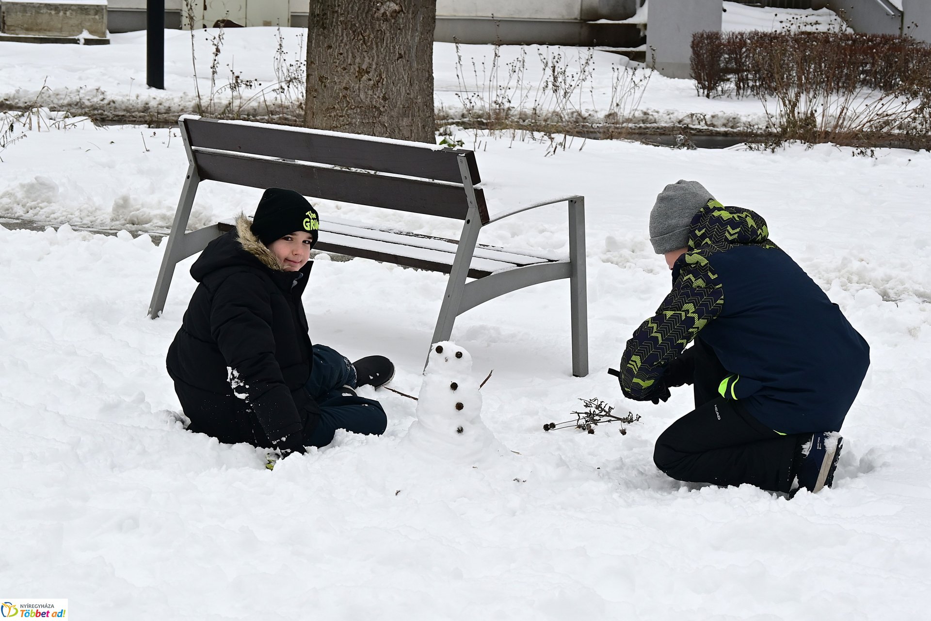 Téli játék  a hóban