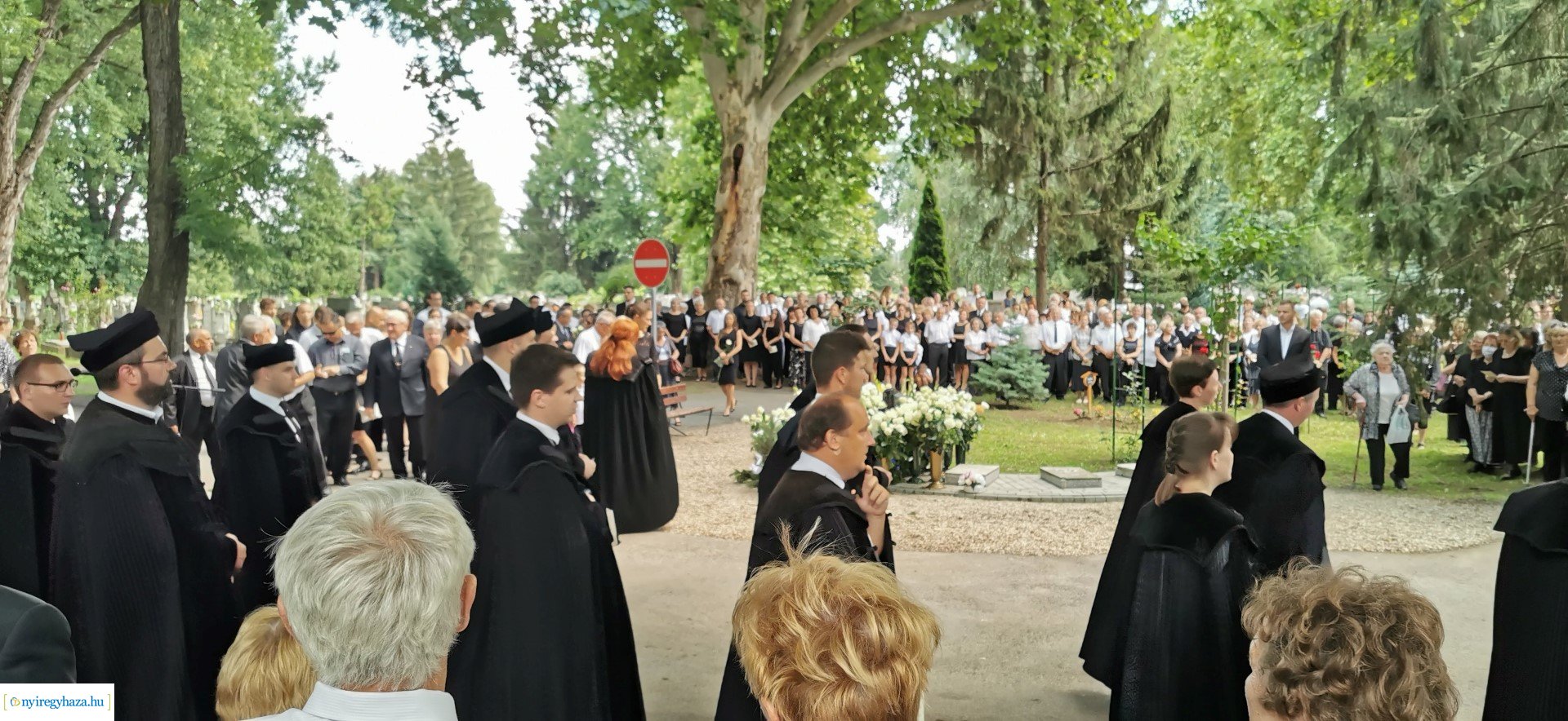 Temetés - Sípos Kund Kötöny