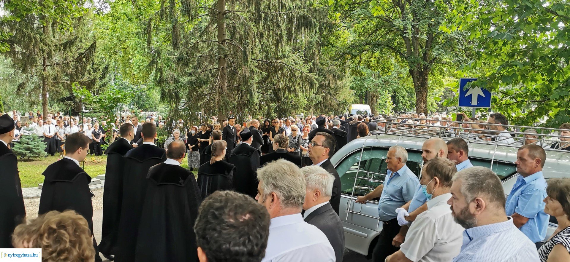 Temetés - Sípos Kund Kötöny