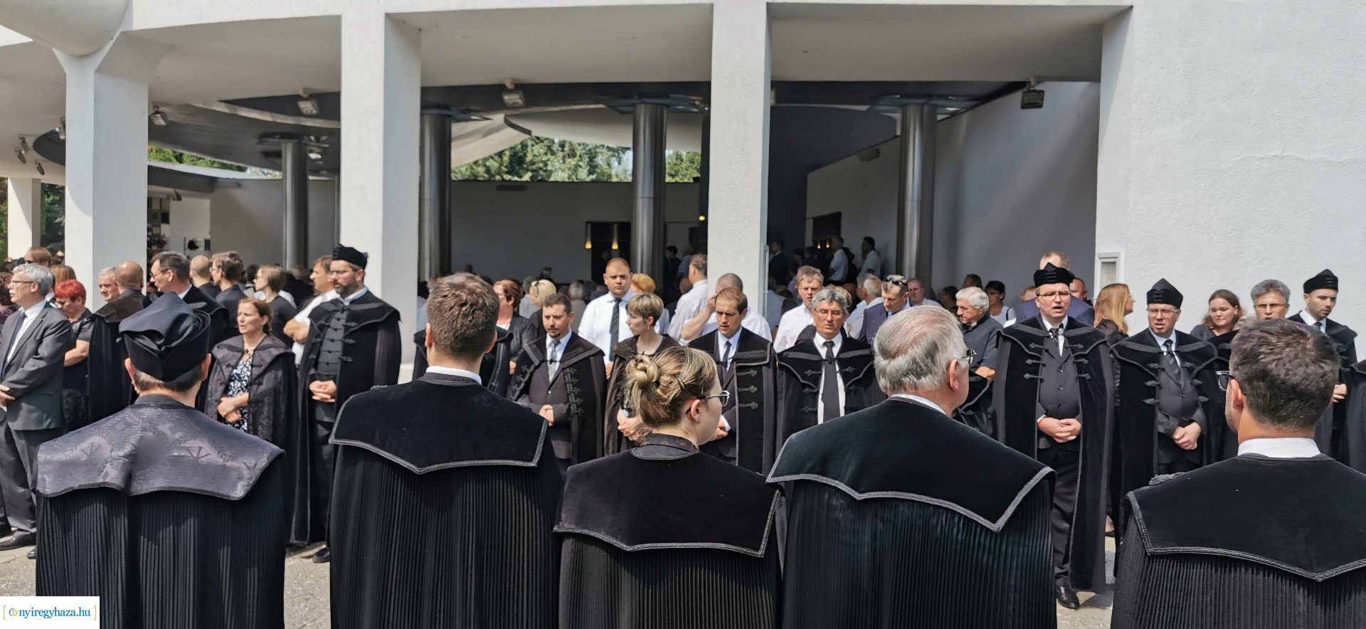 Temetés - Sípos Kund Kötöny