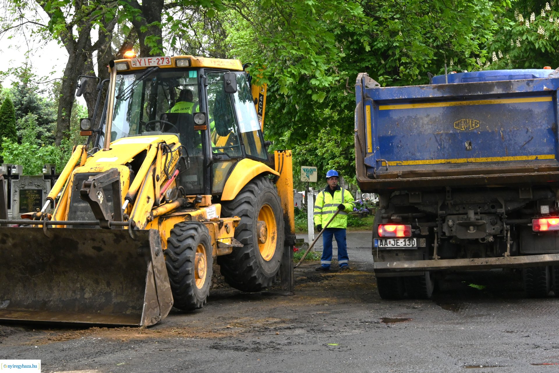 Temetői fejlesztések 2024-ben - a sajtó munkatársai tájékozódtak a beruházások megkezdéséről