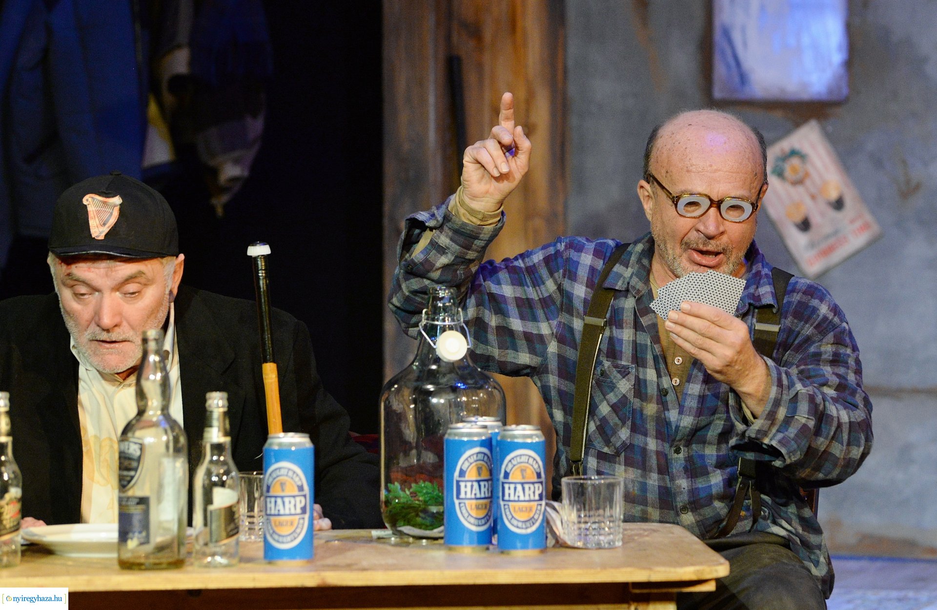 Tengeren - bemutató a Krúdy Kamara színpadán