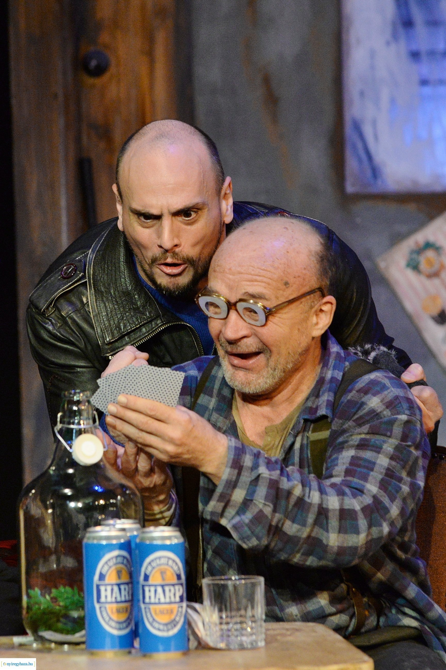 Tengeren - bemutató a Krúdy Kamara színpadán