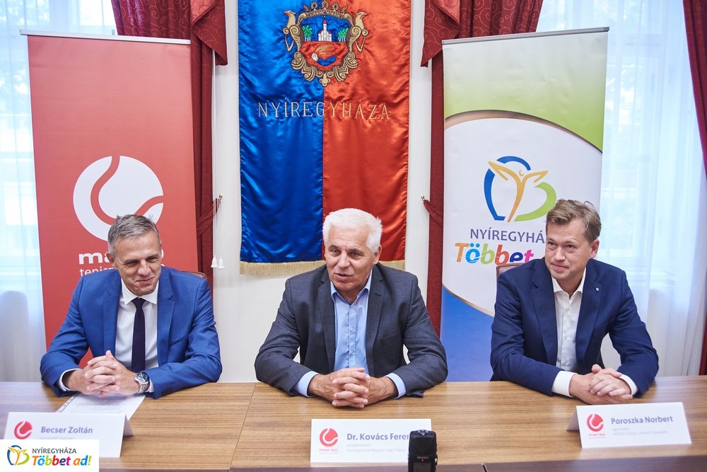 Tenisz verseny beharangozó