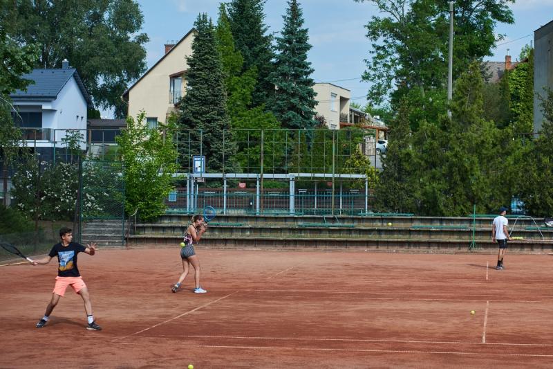 Teniszélet a stadionban 20200519