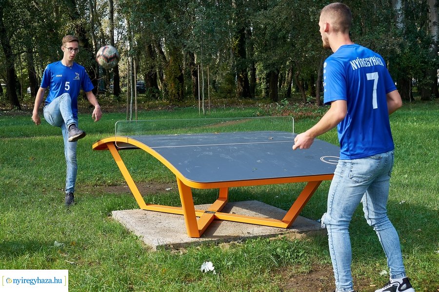 Teqball a Kiserdőben