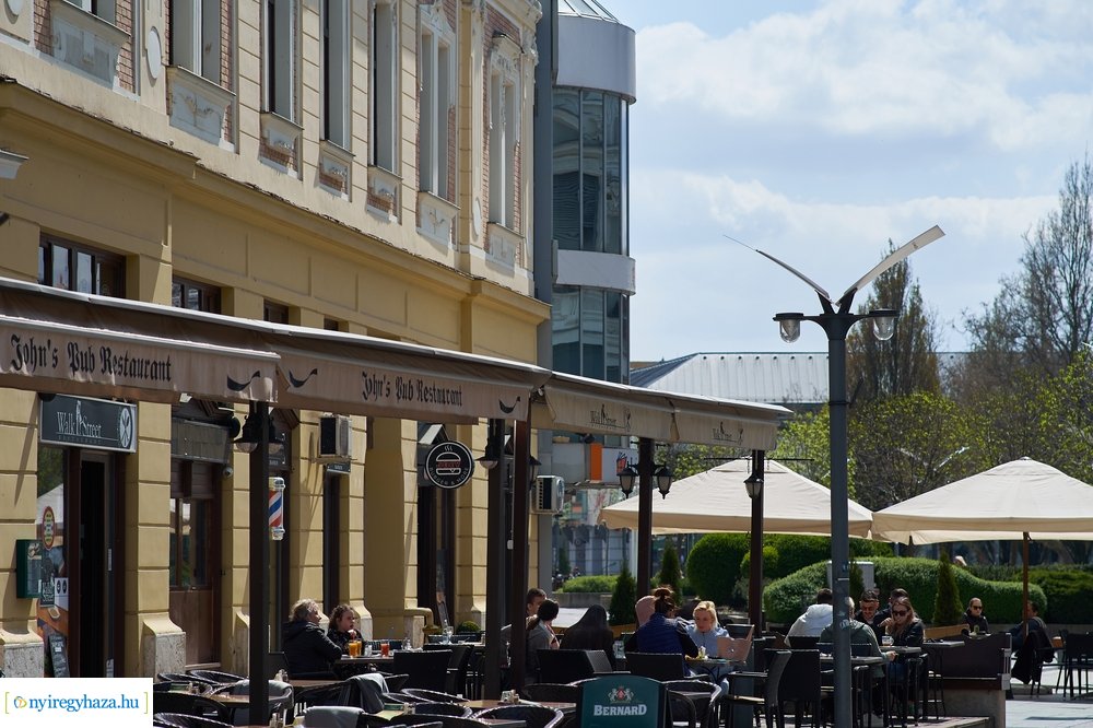 Terasznyitás 20210424