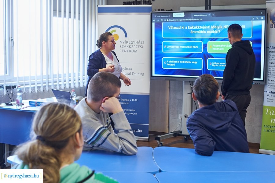 Terem átadó a Bencs iskolában