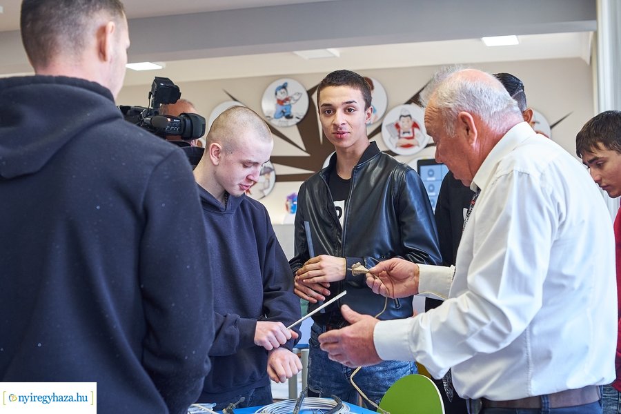 Terem átadó a Bencs iskolában