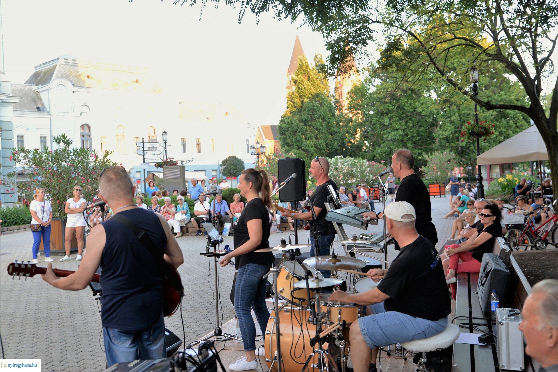 Téren-Nyáron - kedd este a Polip Band koncertezett
