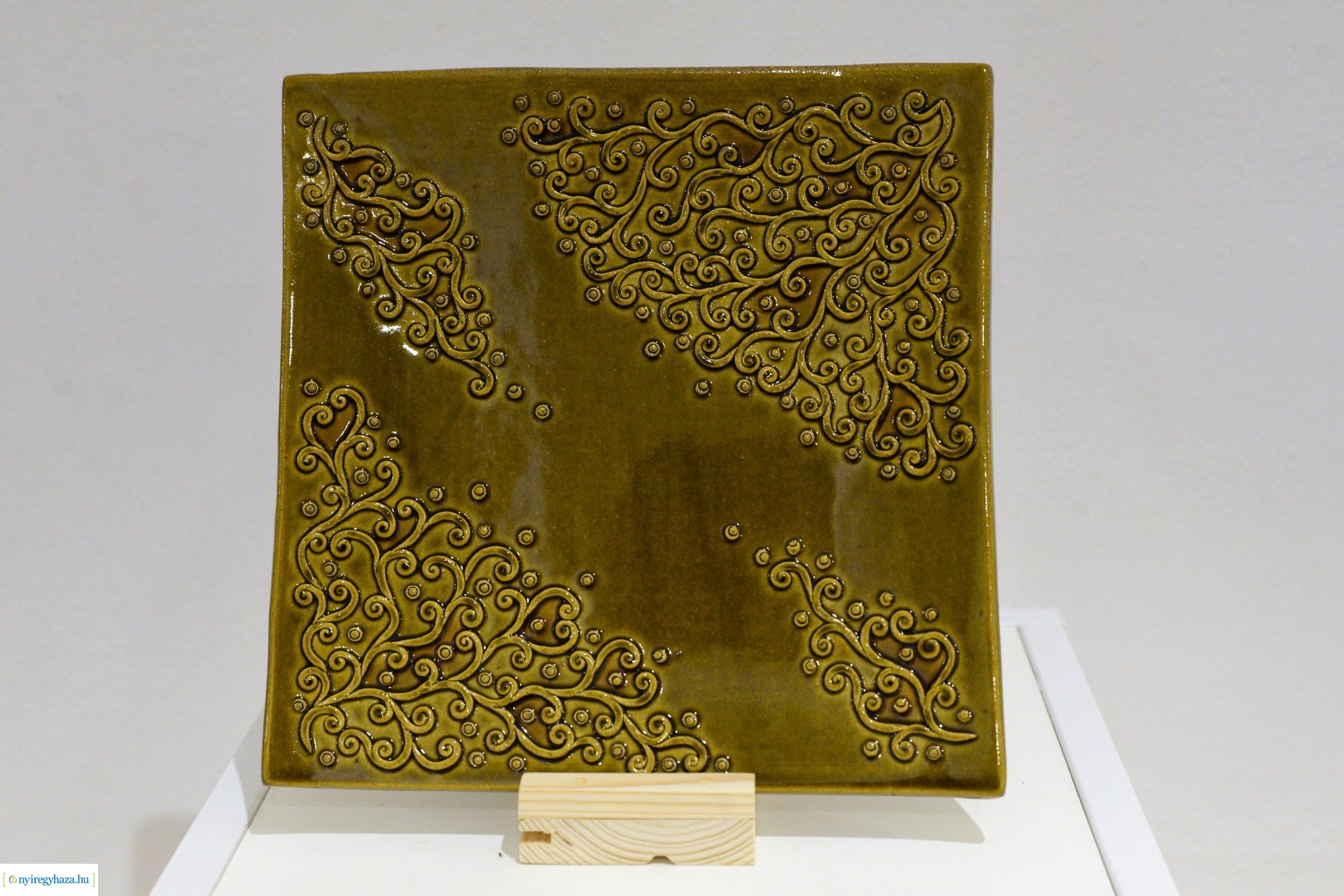 Teríték - Szolanics Elvira kiállítása a Nyíregyházi Városi Galériában