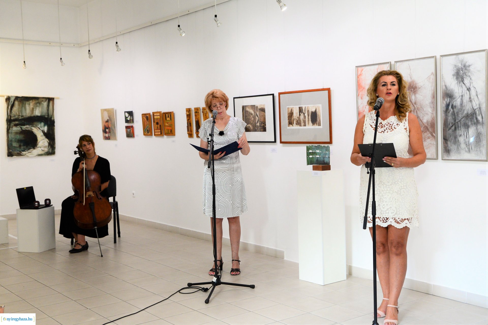 TERMÉSZETES-NATÜRLICH - kiállításmegnyitó a Pál Gyula Teremben