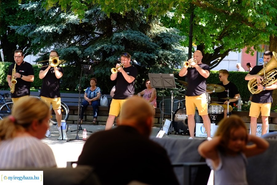 Térzene - Kelet Brass Band