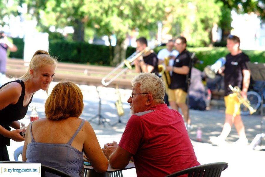 Térzene - Kelet Brass Band