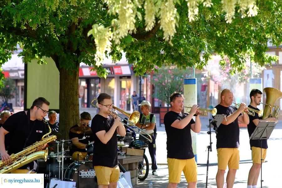 Térzene - Kelet Brass Band