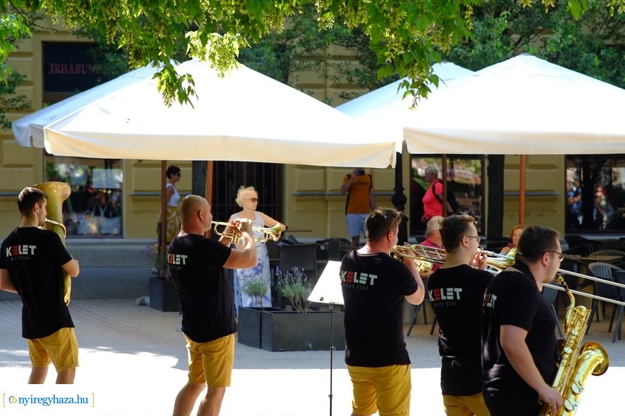 Térzene - Kelet Brass Band