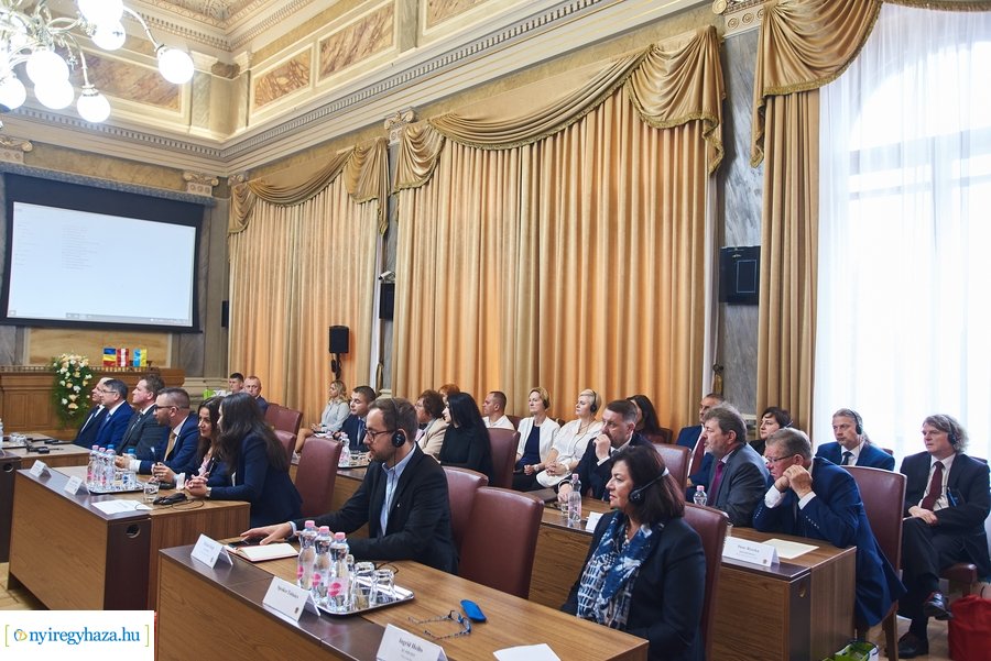 Testvérvárosi találkozó a Városházán 2021