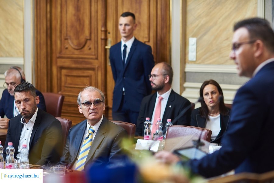 Testvérvárosi találkozó a Városházán 2021