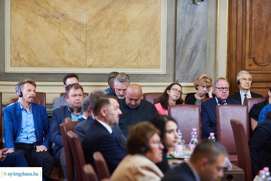 Testvérvárosi találkozó a Városházán 2021