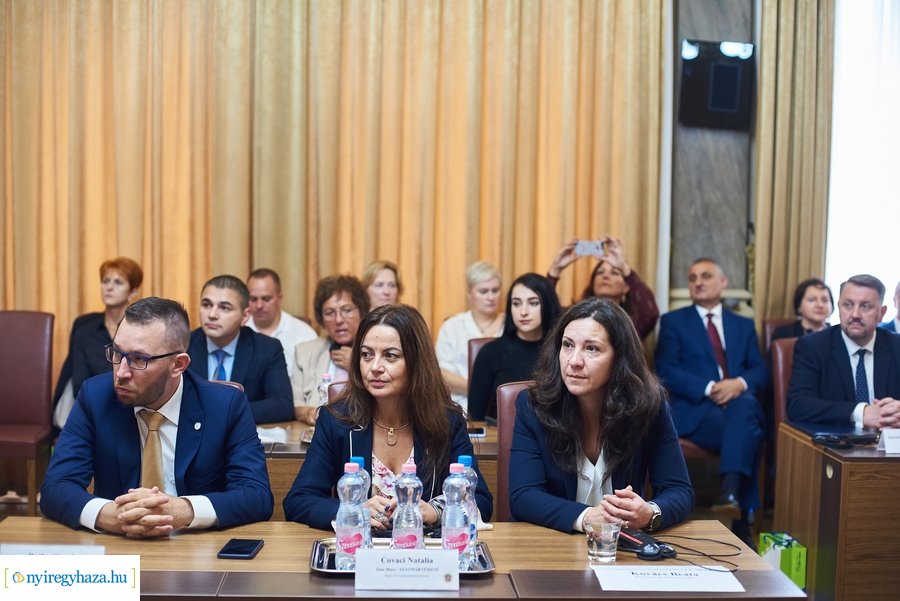 Testvérvárosi találkozó a Városházán 2021