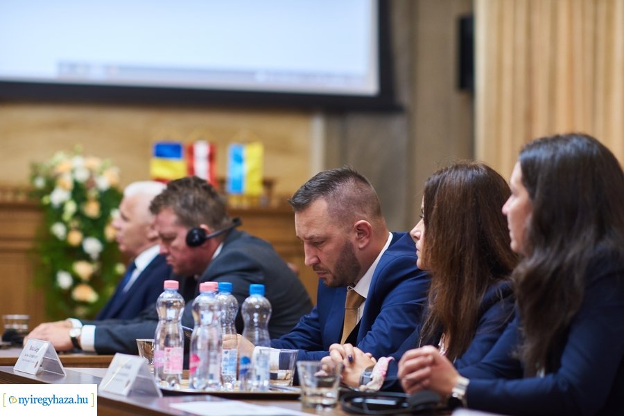 Testvérvárosi találkozó a Városházán 2021