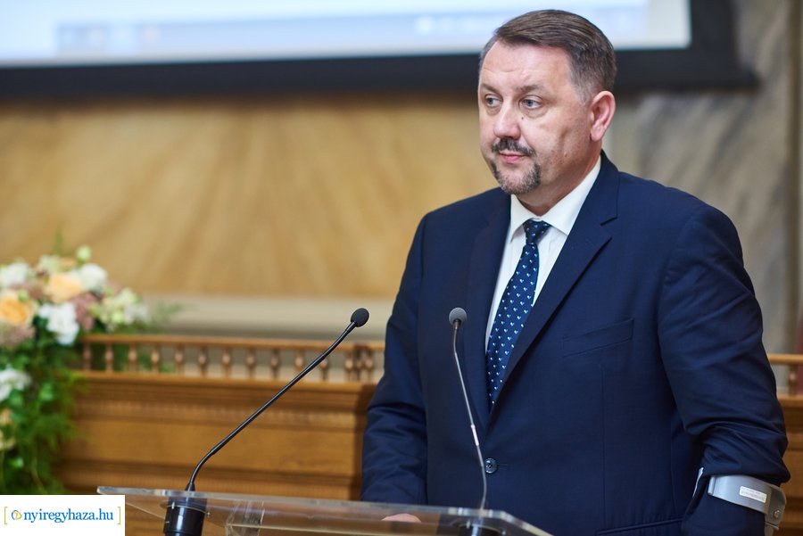 Testvérvárosi találkozó a Városházán 2021