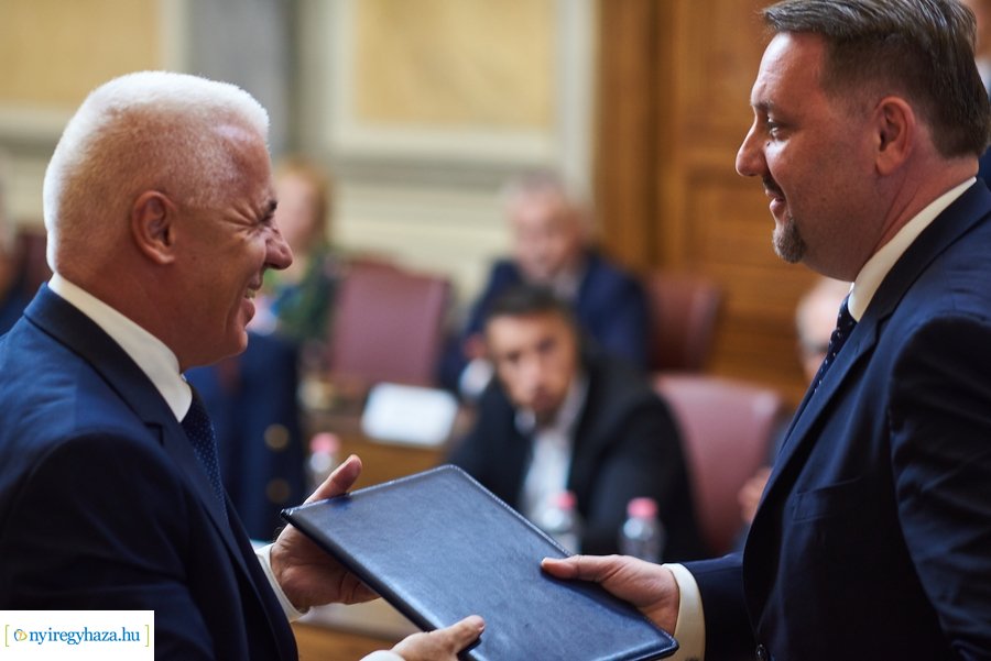 Testvérvárosi találkozó a Városházán 2021