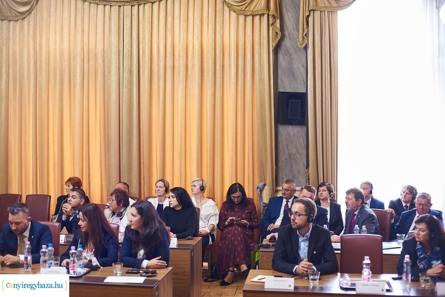 Testvérvárosi találkozó a Városházán 2021