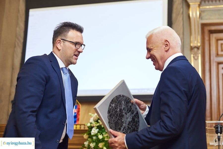 Testvérvárosi találkozó a Városházán 2021