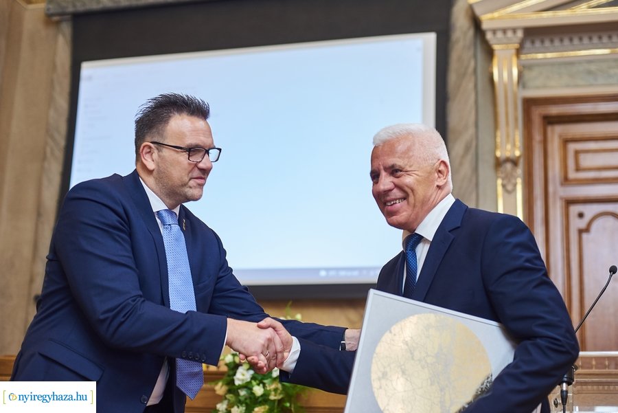 Testvérvárosi találkozó a Városházán 2021