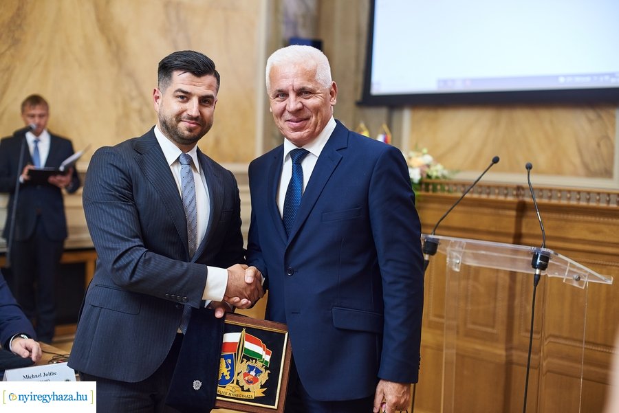 Testvérvárosi találkozó a Városházán 2021