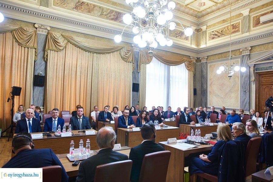 Testvérvárosi találkozó a Városházán 2021