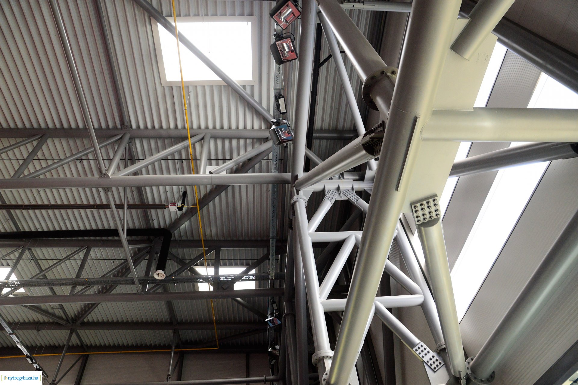 Tesztelik az Atlétikai Centrumot