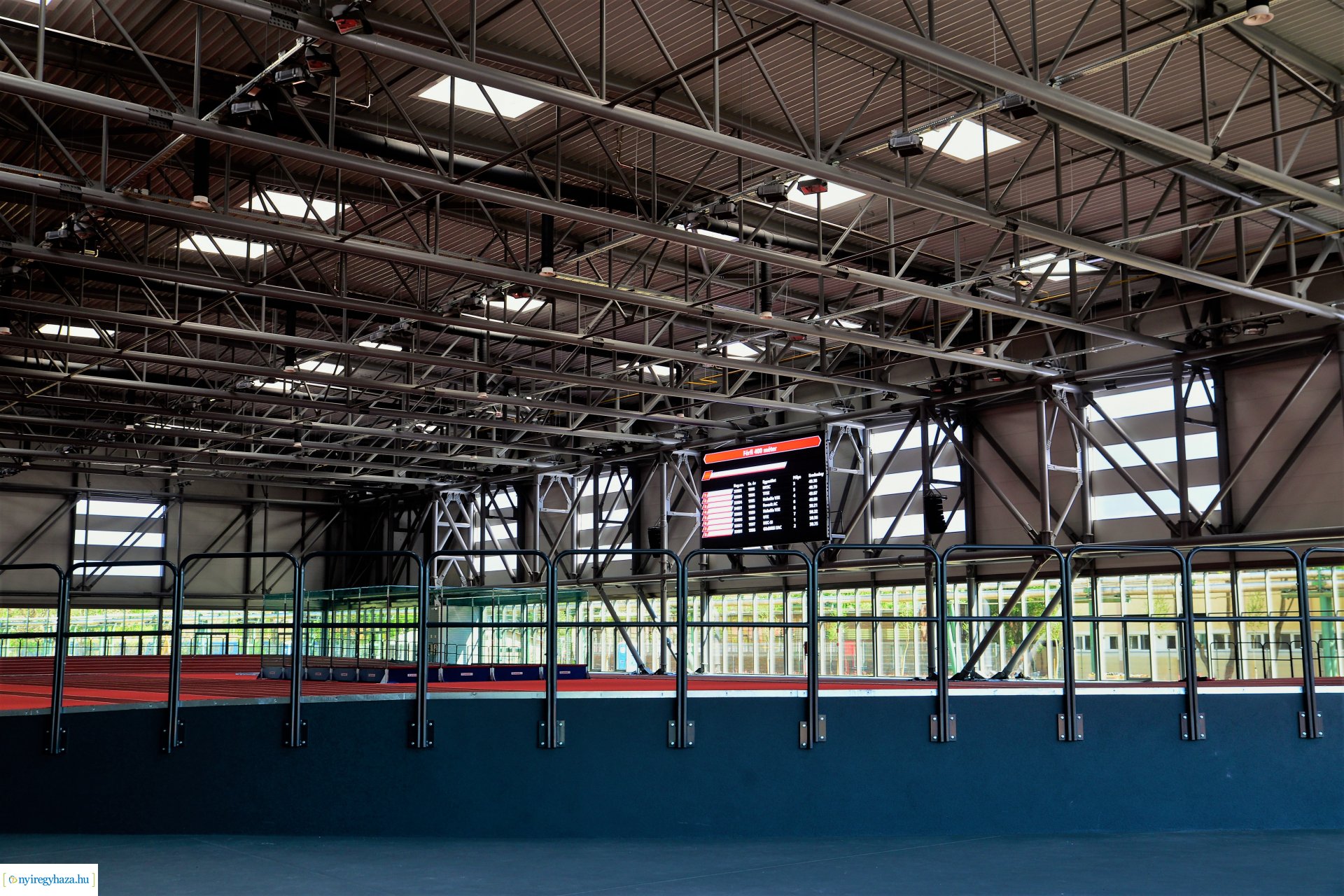 Tesztelik az Atlétikai Centrumot