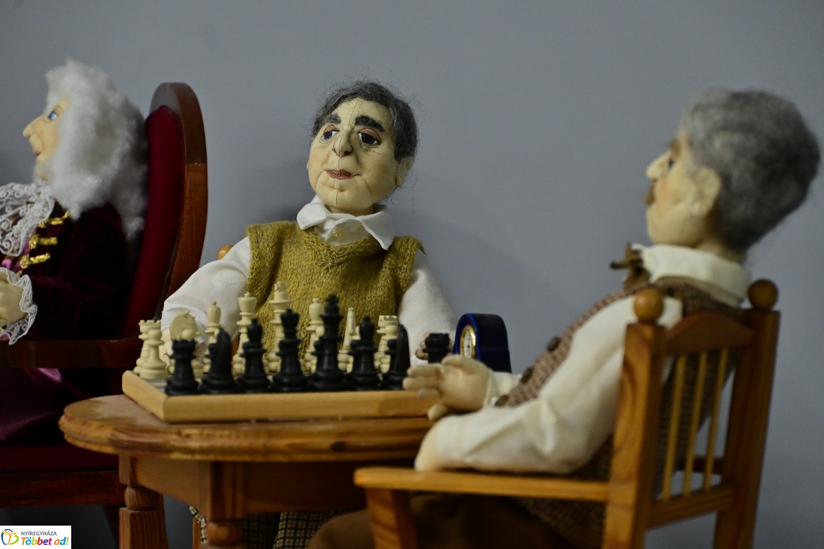 Textilbaba kiállítás a Kállay Házban 2025 novemberében