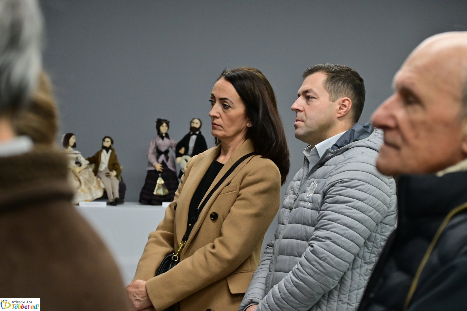 Textilbaba kiállítás a Kállay Házban 2025 novemberében