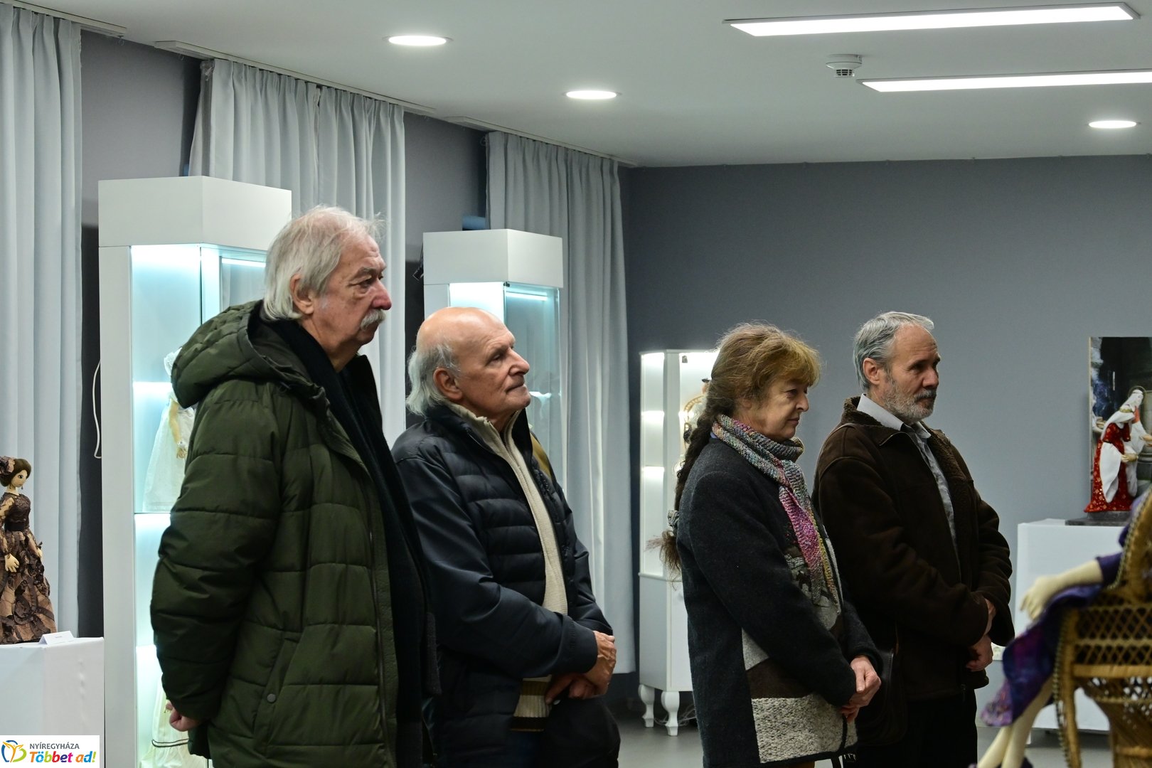 Textilbaba kiállítás a Kállay Házban 2025 novemberében