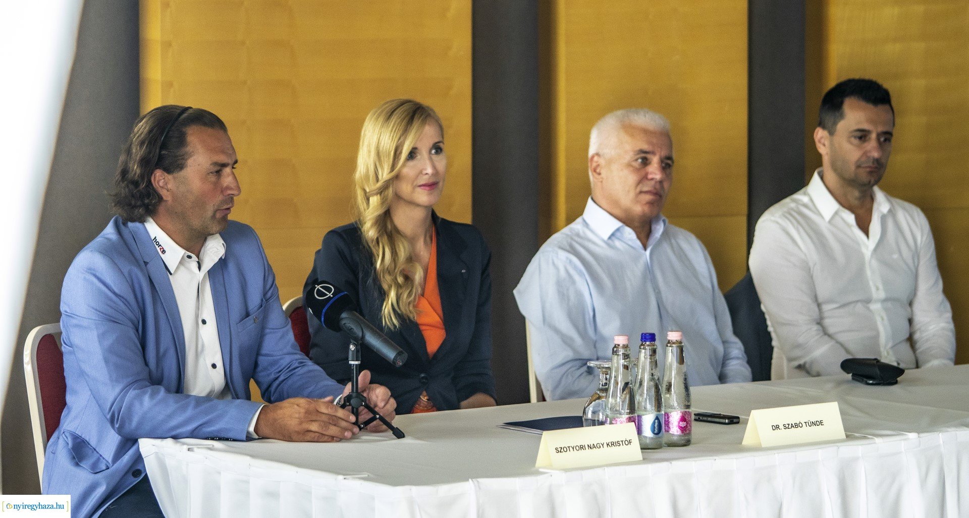 TIMPEX Fedeles lovarda átadása