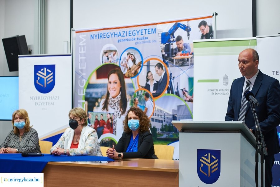 TIP aláírás az egyetemen