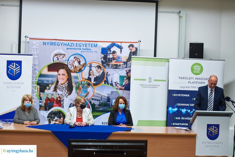 TIP aláírás az egyetemen