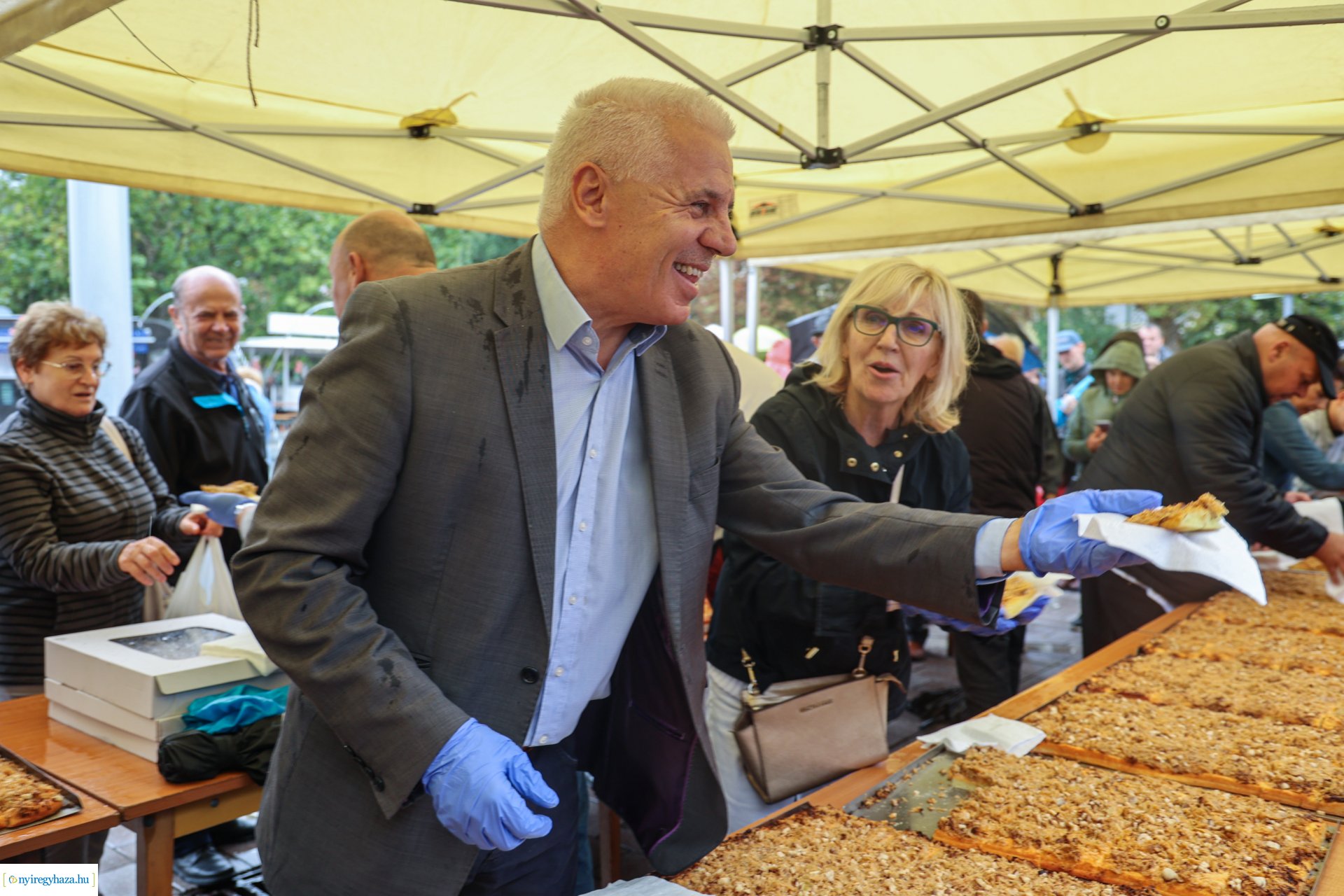 Tirpák lepény kóstolója  a Tirpák Fesztiválon