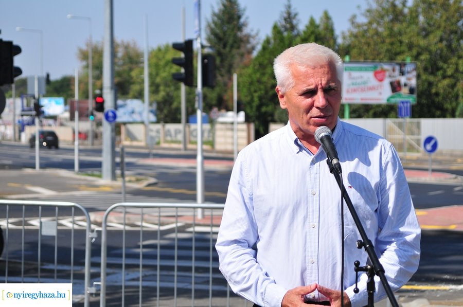 Tiszavasvári - Derkovits utca csomópont átadó