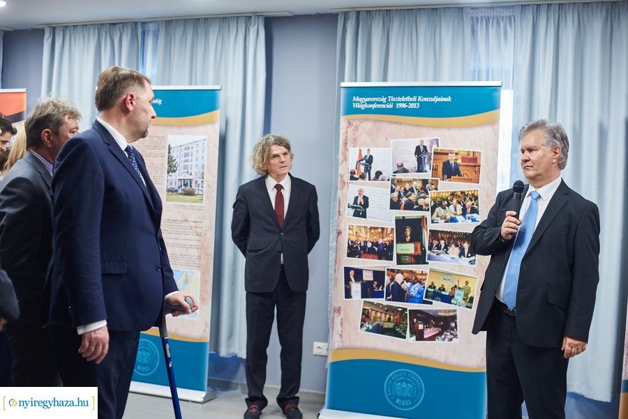 Tisztelet a Tiszteletbeli Konzuloknak