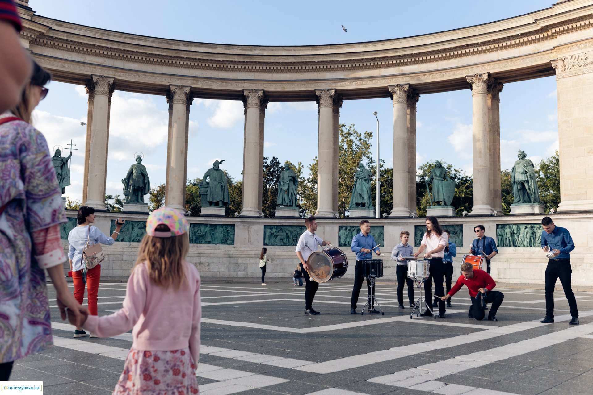 Tizenhat ország tehetségei mutatkoztak be 